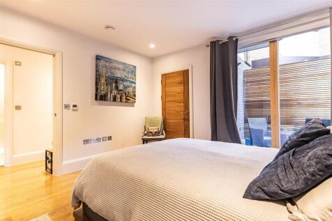 Flat 3  32 Palmerston  (3).jpg