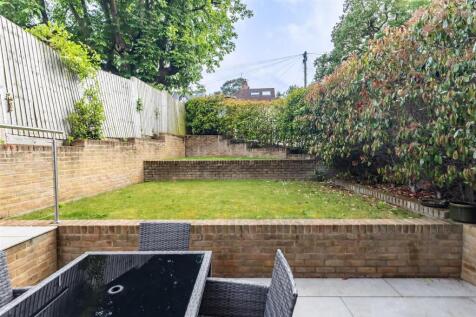 Flat 3  32 Palmerston  (16).jpg