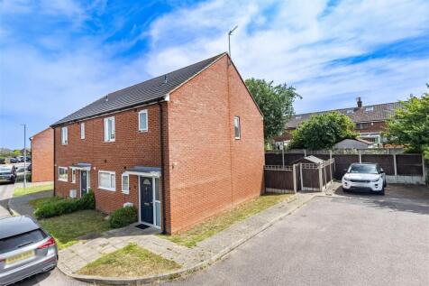 12 Barkers Way   (22).jpg