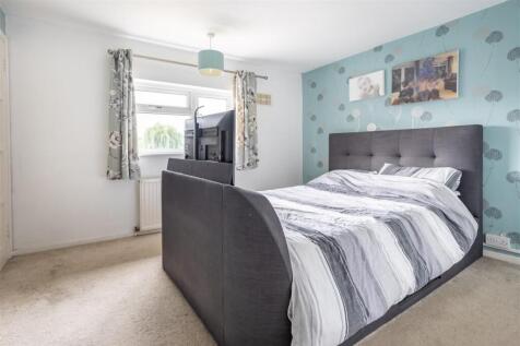 72 Beamish Close CM16 6JW (13).jpg
