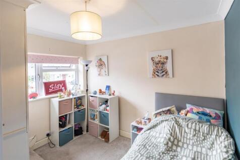 72 Beamish Close CM16 6JW (12).jpg