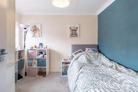 72 Beamish Close CM16 6JW (11).jpg