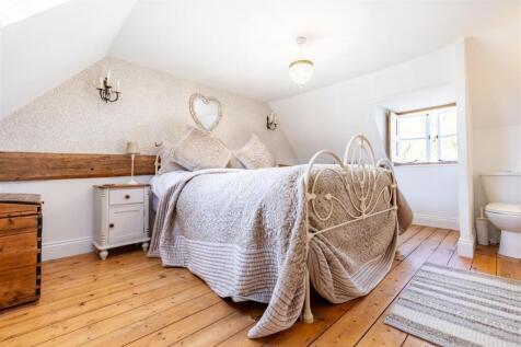 Willow Cottage 43 Berwick Ln  (13).jpg