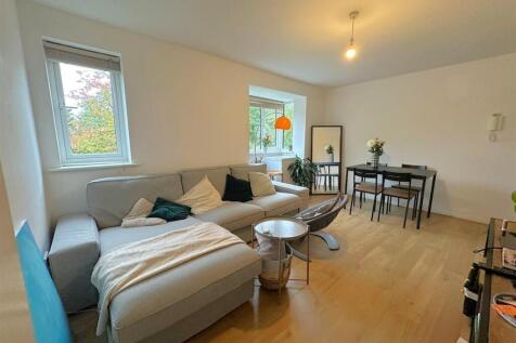 living room 3.jpg