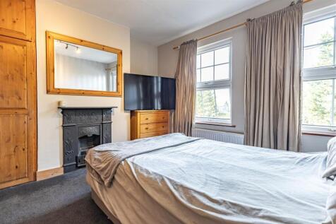 200  High Road,  CM16 6EF (8).jpg