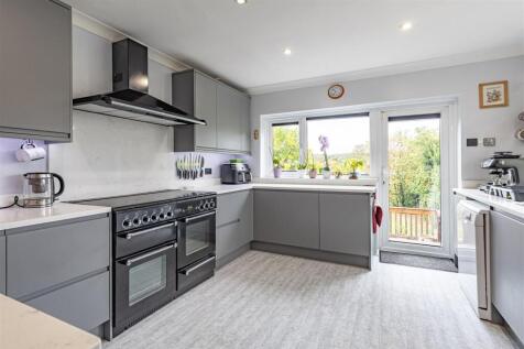 34, Blackacre Road (14).jpg