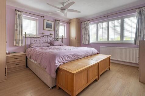 34, Blackacre Road (17).jpg