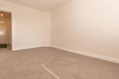 138 woodland grove (5).jpg