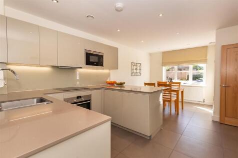 39 Buckingham Road (10).jpg