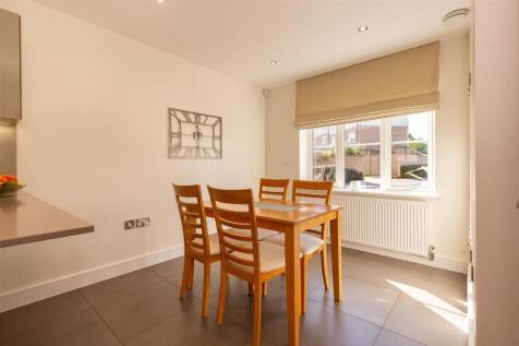 39 Buckingham Road (11).jpg