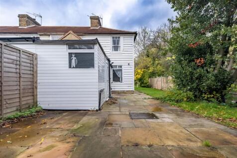 209 Manor Rd (12).jpg