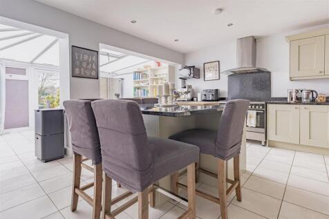 9 Hillcrest Way (3).jpg