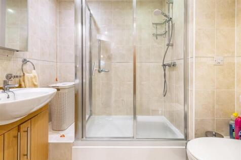 11 Stewart Court (2).jpg