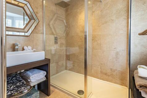 85  High Road (24).jpg