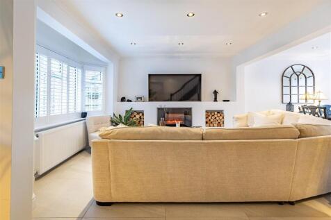 85  High Road (8).jpg