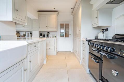 85  High Road (13).jpg