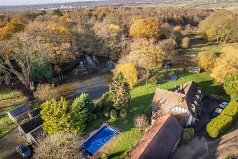 The Gardeners Cottage aerial  (11).jpg