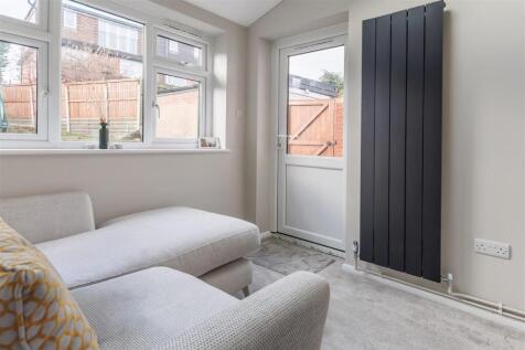 71 Crows Rd (11).jpg