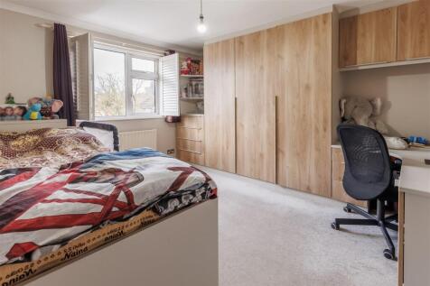 71 Crows Rd (12).jpg