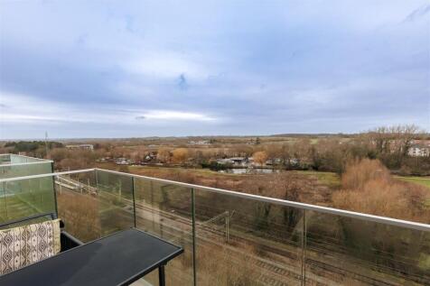 80 Godfrey House (18).jpg