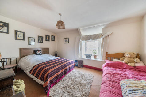 1347897-9-68bb131...