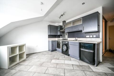 Kitchen / Lounge