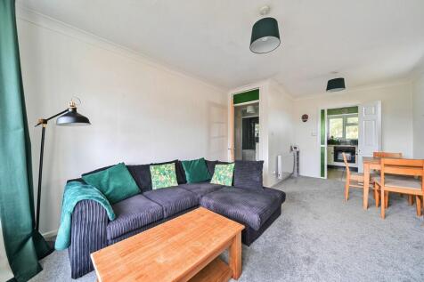 Living Room/ Dining Room