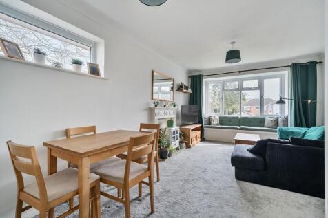 Living Room/ Dining Room