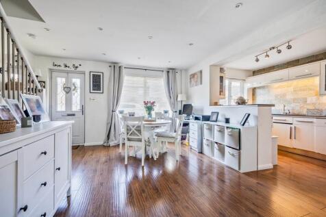 Living Room/ Dining Room