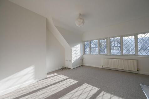 Kitchen/ Living Room