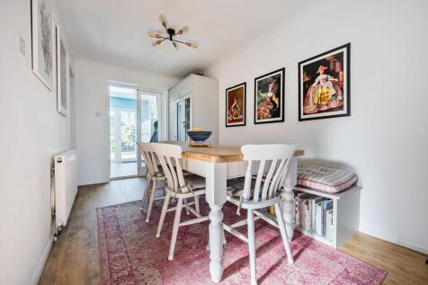 Living Room/ Dining Room