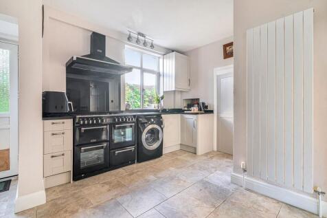 Kitchen/ Dining Room