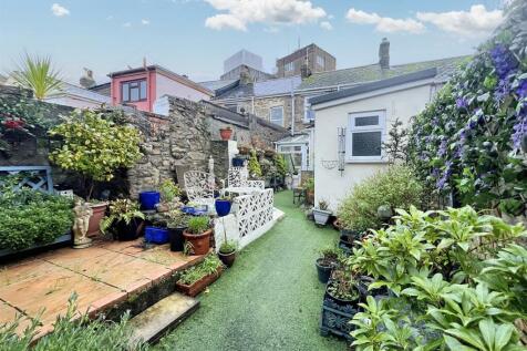 Garden &amp; Garage