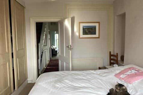 Bedroom 1 (Master)