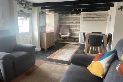 Lounge Dining Room