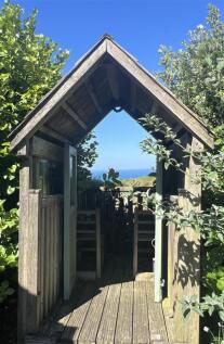 Garden, Land &amp; Views