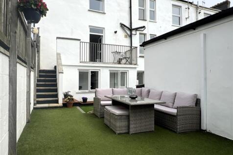 Garden, Garage &amp; Views