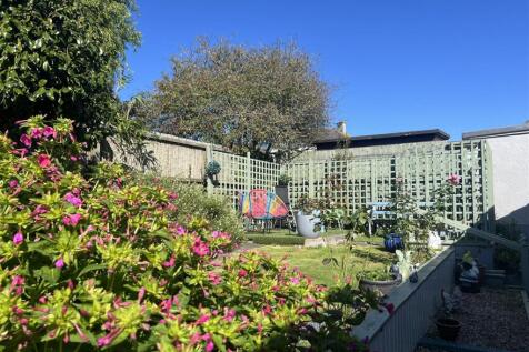 Gardens & Garage