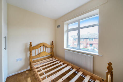 1364495-2-68e7a5f...