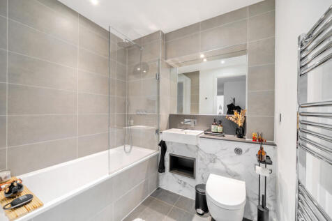 1383366-6-691eeb4...