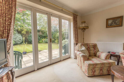 Sitting Room doors to Garden