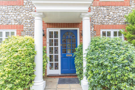 Pillared Entrance Porch
