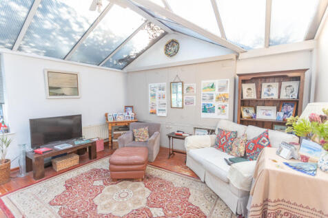 Annexe Sitting Room plus kitchenette