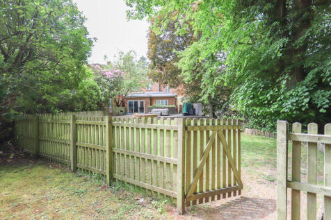 Access to communal gardens