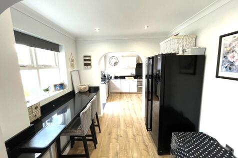 Open Plan Dining Room