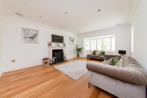 Sitting Room with Fireplace