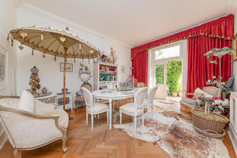 Dining Room/bedroom 3