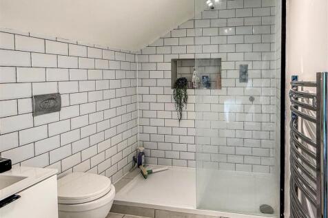 new bathroom.jpg