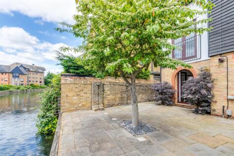 Albany Mews 3-34.jpg