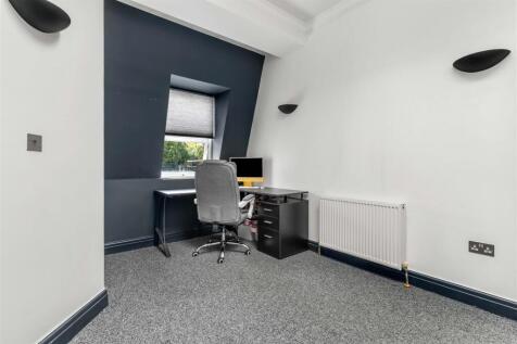 6 Castle View 14.jpg